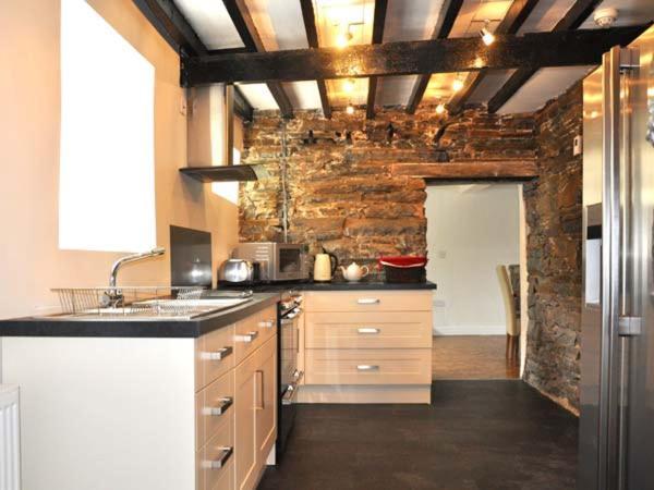 Hendre Aled Farmhouse Llansannan Exterior foto